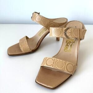 Vintage Salvatore Ferragamo Gancini Leather Strap Heel Sandal Size 7 B